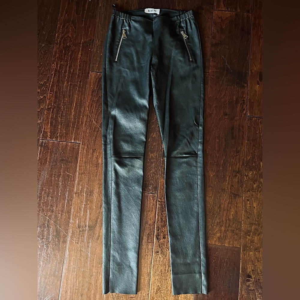 BAUM 💯 lamp skin leather pants with zippers
